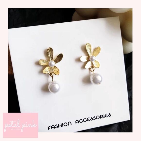 Goldtone Flower and Simulated Pearl Drop Earrings Minimal - Picture 2 of 5